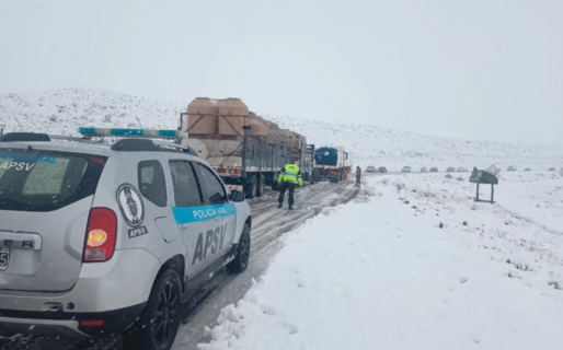 Las rutas chubutenses de la Comarca Andina complicadas por las nevadas