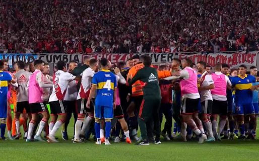 Piñas, patadas y ola de expulsiones en el final del Superclásico: todos los detalles del escándalo