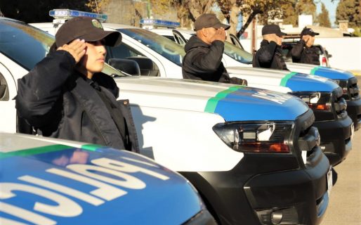 Provincia entregó 16 móviles 0 km a la Policía del Chubut