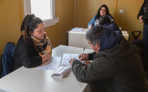 Finalizó la entrega de documentación de los vecinos de Km. 8 al área de Tierras