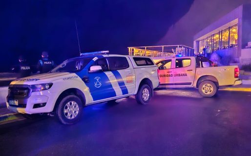 Dos jóvenes quedaron atrapados por la marea en Rada Tilly