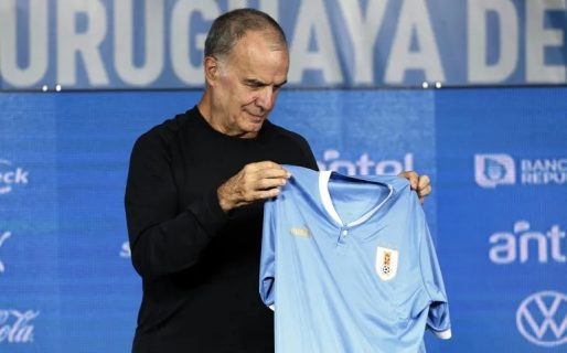 Bielsa fue presentado como DT de Uruguay