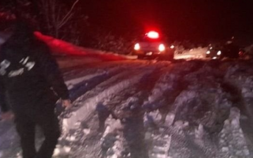 Una familia despistó en medio de un temporal en la cordillera y caminó 8 kilómetros para buscar ayuda