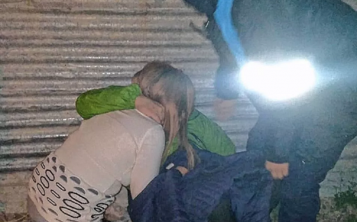 Dos hombres quisieron robar un almacén y luego uno de ellos resultó apuñalado