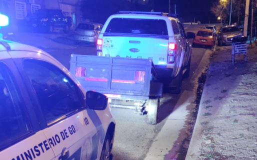 Circulaban con un carro robado y no quisieron decir a quién se lo compraron