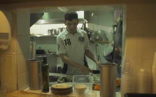 El hermano del chico que robó en un bar cumplió un mes de trabajo: “Es muy responsable”