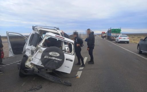Un matrimonio comodorense acabó hospitalizado tras un fuerte choque en la Ruta 3