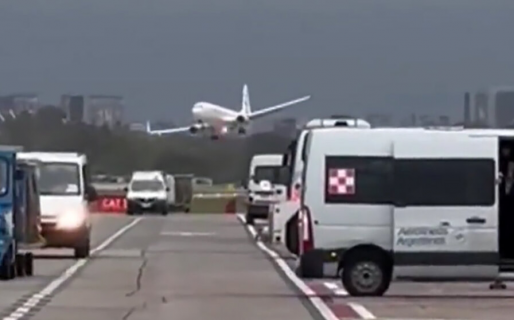 El vuelo proveniente de Comodoro que vivió una situación extrema en Aeroparque
