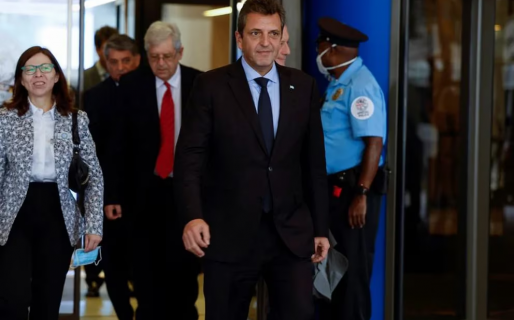 Sergio Massa viajó a China para fortalecer las reservas y cerrar acuerdos de inversión