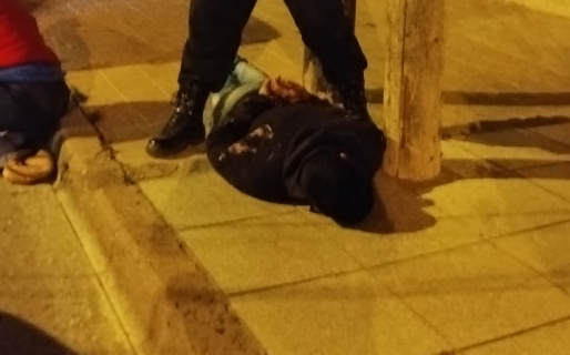 Un joven le robó el celular a una señora, pero lo atraparon y fue detenido