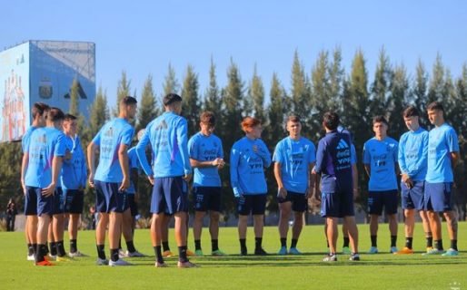 El posible equipo que prepara Mascherano para enfrentar a Guatemala