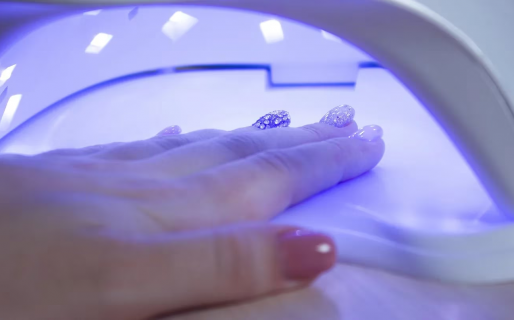 Los secadores de uñas UV/LED bajo la lupa: mitos, verdades y la recomendación de los expertos