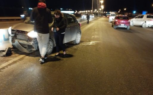 Una conductora despistó en inmediaciones de la rotonda de ruta 3 y 26