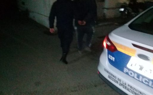 Discutió con su pareja, la atacó y terminó detenido