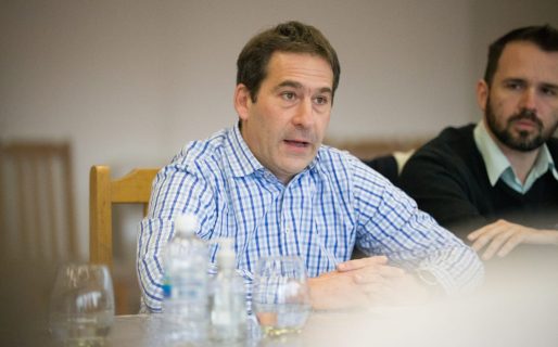 Luque adelantó que hasta que no pare el viento no se podrá reestablecer el servicio eléctrico