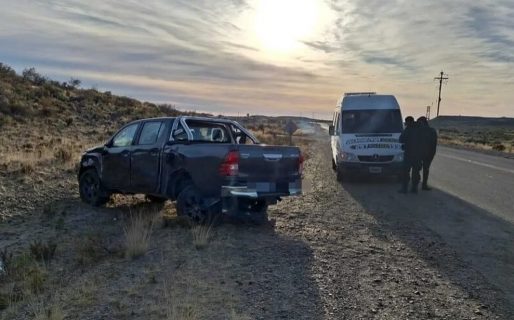 Perdió el control de su vehículo, despistó y chocó contra una palma: fue trasladado al Hospital