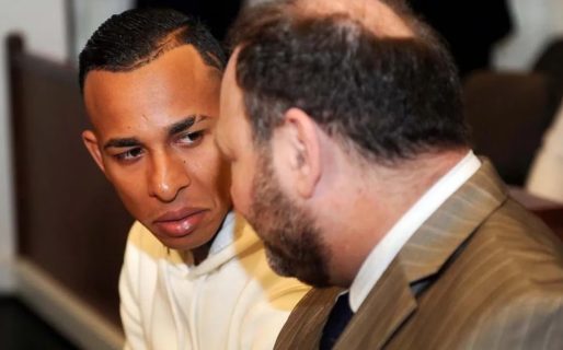 Nervios, lágrimas y una salida apresurada: que pasó después de la condena a Sebastián Villa