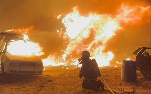 Dantesco incendio en una distribuidora de Bella Vista Sur