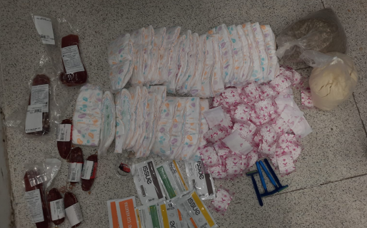 Una pareja con tres hijos menores de edad intentó robar alimentos y productos de higiene personal