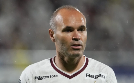 Argentinos sueña con traer a Andrés Iniesta: Milito ya se comunicó con el español