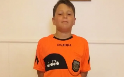 Tiene solo 13 años y es el árbitro más joven del fútbol argentino