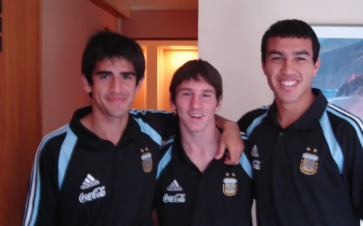 Fue campeón con Messi y se retira para volver al país: “La gente cree que afuera se vive mejor y no es así”