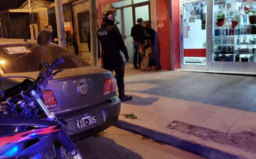 Detuvieron a dos personas por daños y amenazas en la avenida Kennedy