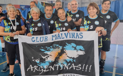 Le robaron las camisetas a un equipo de Newcom y peligra su participación en un Sudamericano