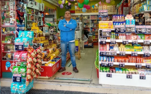 Alfajores a 2 pesos, panchos a 20: Un kiosco cumplió once años y vendió productos con precios del 2012