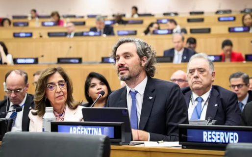 Santiago Cafiero: “A mí también me complica que la yerba Playadito valga una luca”