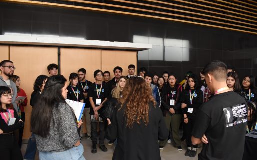Feria del Libro 2023: Estudiantes de Comunicación aprendiendo desde la práctica profesional