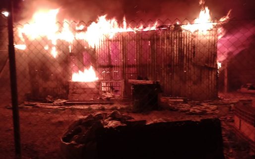 Dejó ropa secándose en un calentador y se le prendió fuego la casa