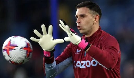 Un grande de Europa quiere a Dibu Martínez en su equipo