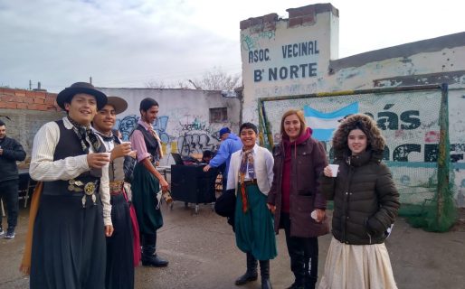 Silvina Cabrera acompañó a las vecinales de Trelew en el festejo del Día de la Independencia Argentina