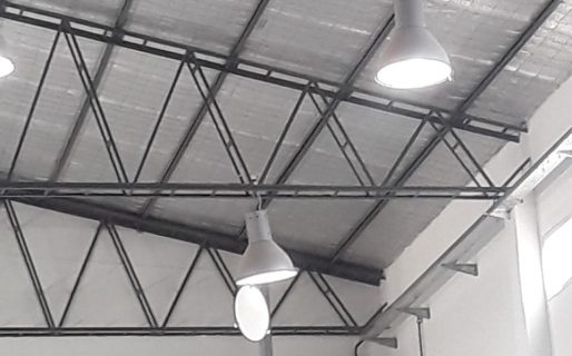 Colapsaron luminarias en el CFP652 y estallaron padres del Biología Marina