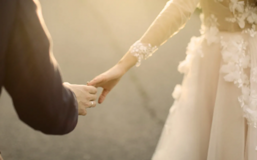 Un hombre descubrió un secreto inesperado de su novia y la denunció ante la Justicia