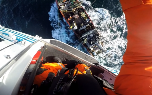 Evacuaron de urgencia a un trabajador pesquero a 230 kilómetros de Comodoro