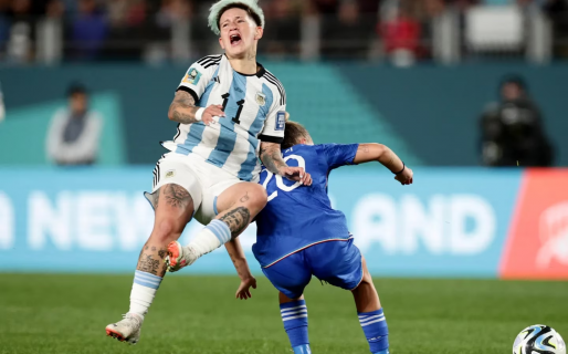 Una jugadora de la Selección pidió que dejen de llamarla anti Messi: “No la estoy pasando bien”