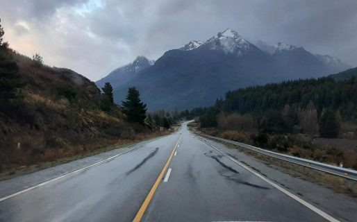 Piden precaución para circular por rutas ante calzada húmeda y banquinas inestables