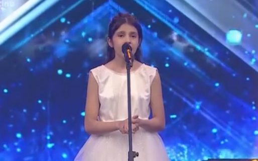 Una comodorense cantó en Got Talent Argentina, emocionó a todos y pasó a la siguiente ronda