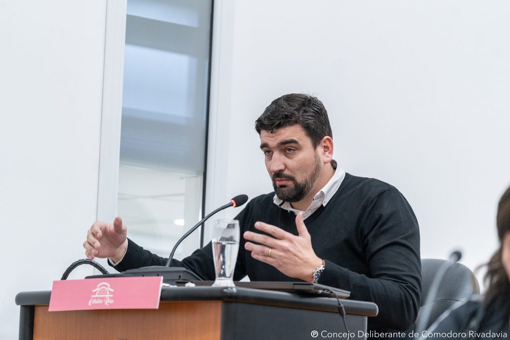 Escándalo: Secretario de la Justicia Federal se lanza a la Intendencia usando la tragedia de Km 3