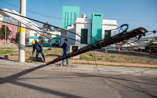 Más de 20 barrios continúan sin suministro eléctrico
