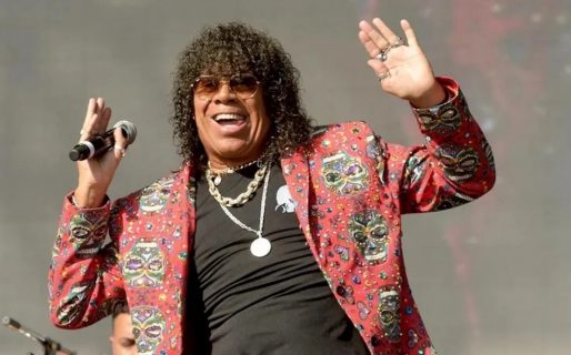 La Mona Jiménez sigue internado en terapia: miró el partido de Boca-Racing y pidió comer lasaña