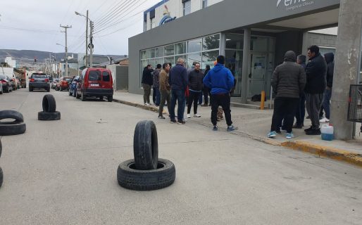 Trabajadores de Emec reclaman la reincorporación de compañero despedido