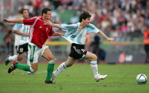 A 18 años del insólito debut de Messi en la Selección: qué dijo el jugador que lo hizo echar a los 50 segundos