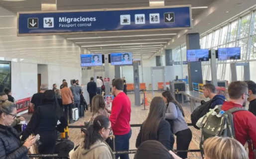 Aeroparque: decenas de pasajeros quedaron varados por una medida gremial