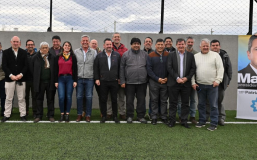 Arcioni se reunió con intendentes y convocaron a trabajar para la candidatura de Massa