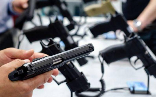 El Ejecutivo bajó la edad mínima para estar habilitado a portar armas: será a partir de los 18 años