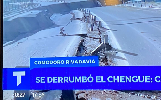 Se acercó bastante: para medios nacionales en Comodoro se derrumbó otro cerro: el “Chengue”