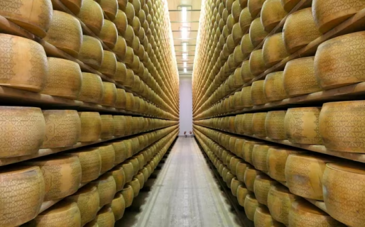 Un hombre murió aplastado por queso